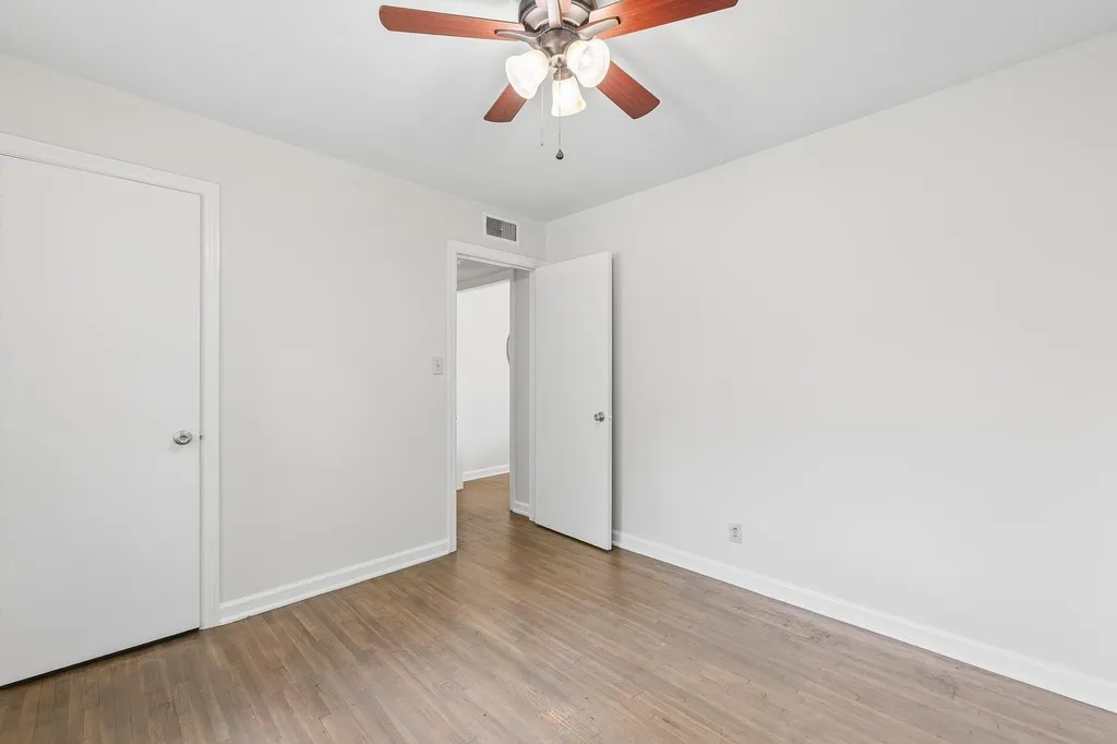 1720 S Roanoke Drive Wichita KS 67218
