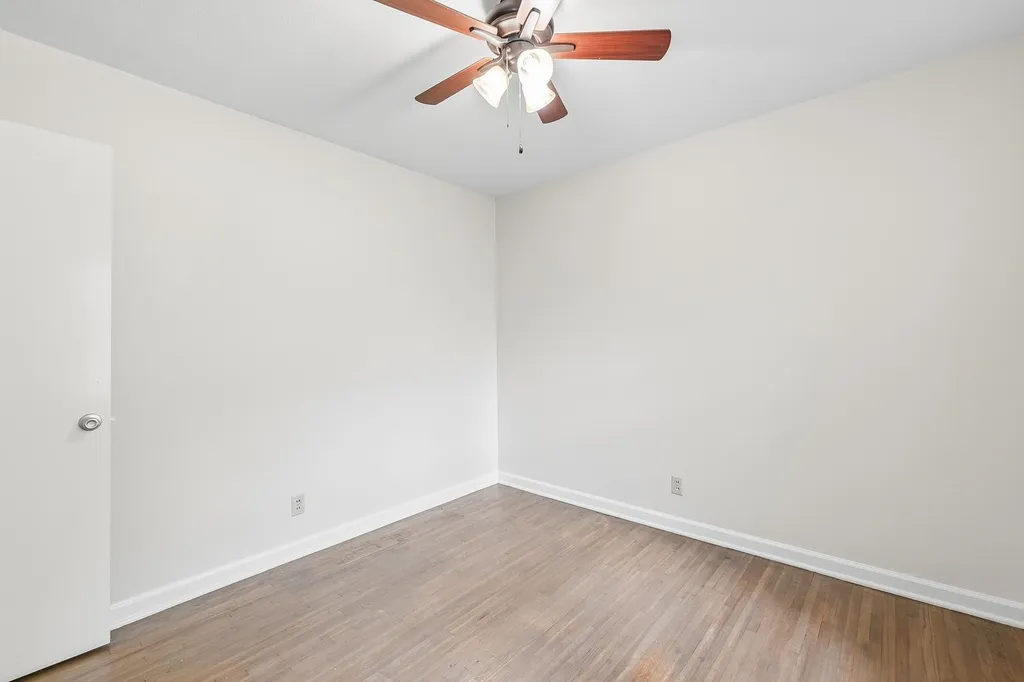 1720 S Roanoke Drive Wichita KS 67218