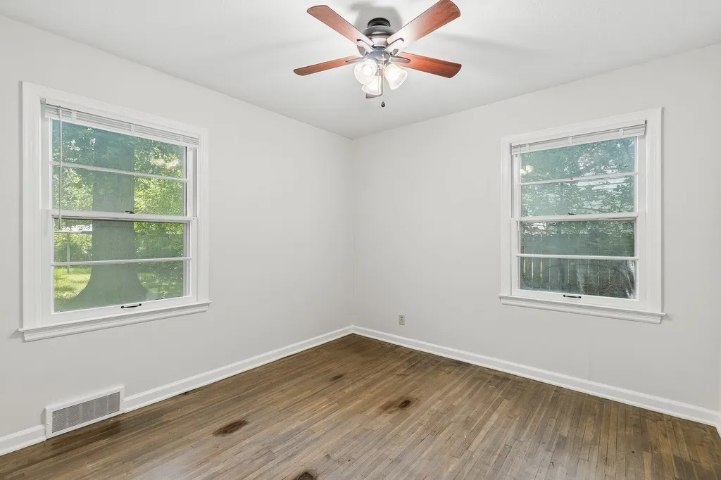 1720 S Roanoke Drive Wichita KS 67218