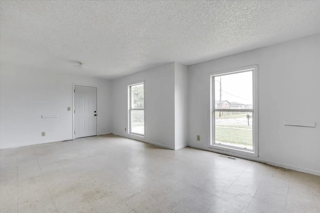 7037 W Frazier Wichita KS 67212