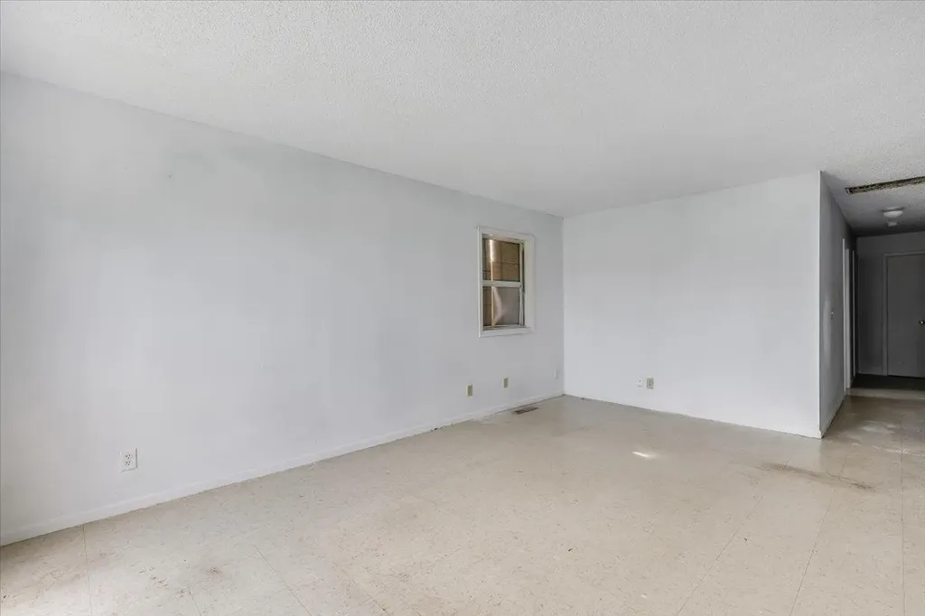 7037 W Frazier Wichita KS 67212