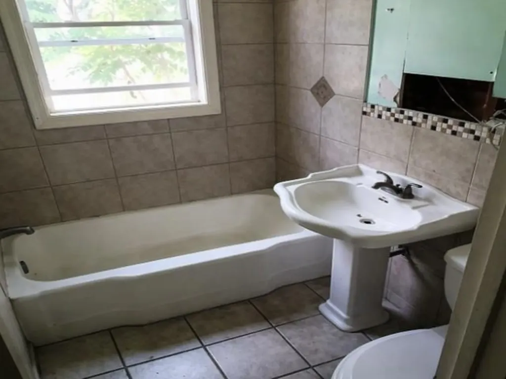 1108 E Tulsa Street Wichita KS 67216