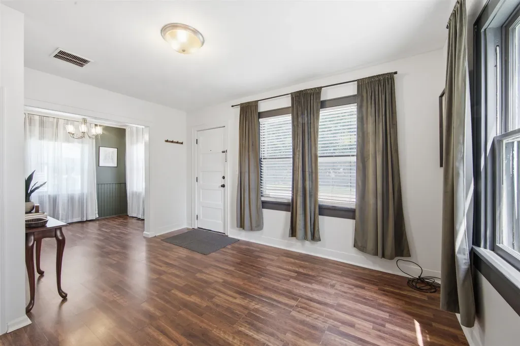 337 S Saint Paul Avenue Wichita KS 67213