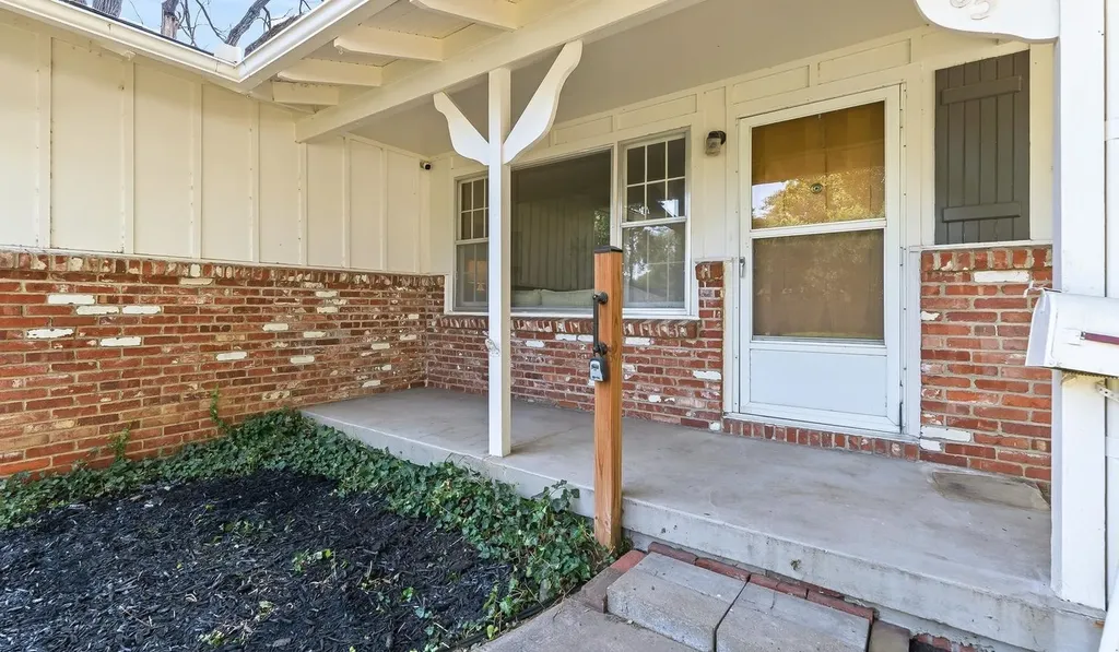 3305 W 18th Street N Wichita KS 67203