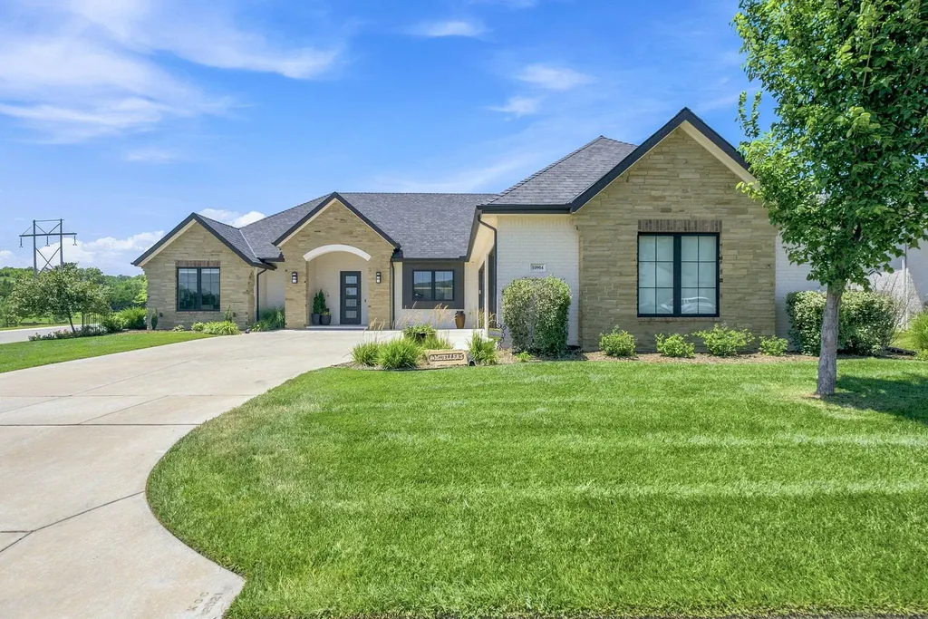 10904 E Steeplechase Court Wichita KS 67206