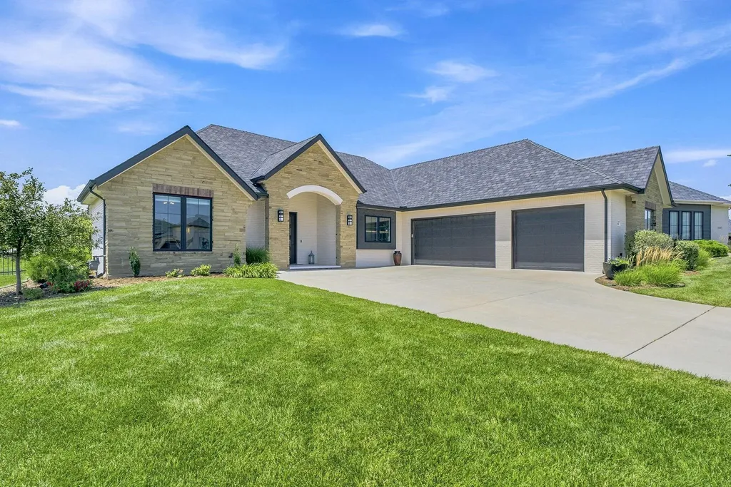 10904 E Steeplechase Court Wichita KS 67206