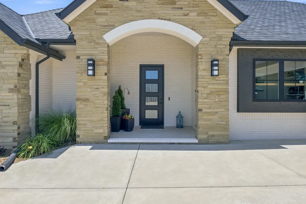 10904 E Steeplechase Court Wichita KS 67206