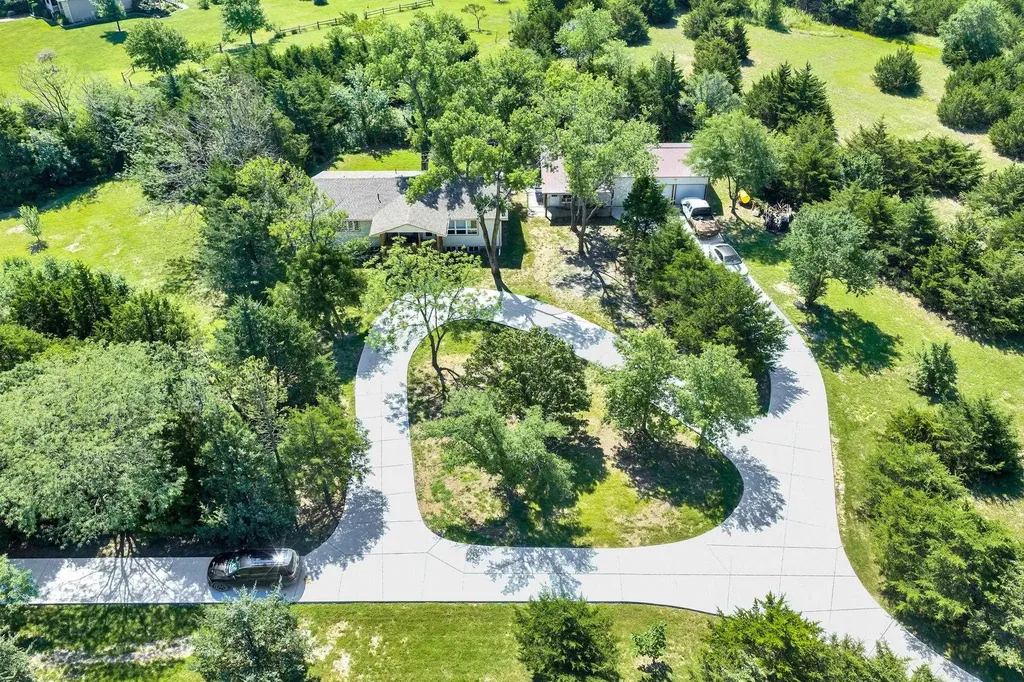 4936 NW County Line Road Benton KS 67017