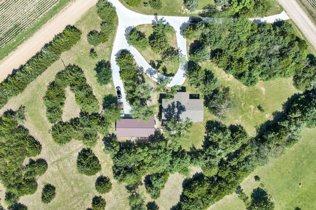 4936 NW County Line Road Benton KS 67017