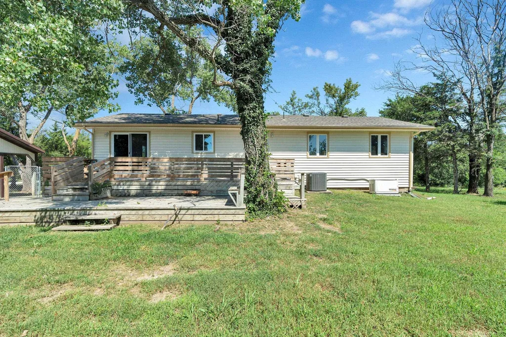 4936 NW County Line Road Benton KS 67017