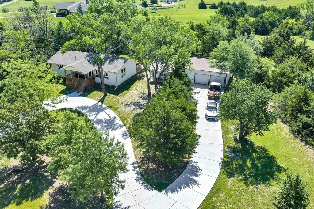4936 NW County Line Road Benton KS 67017