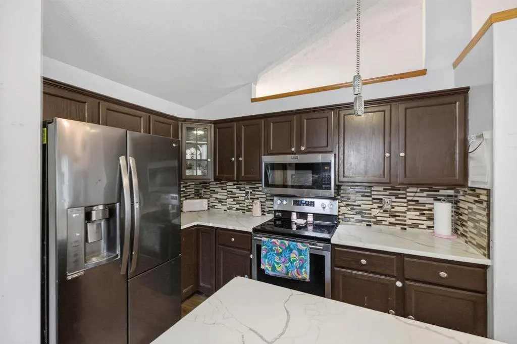 1802 S Hoyt Circle Wichita KS 67207