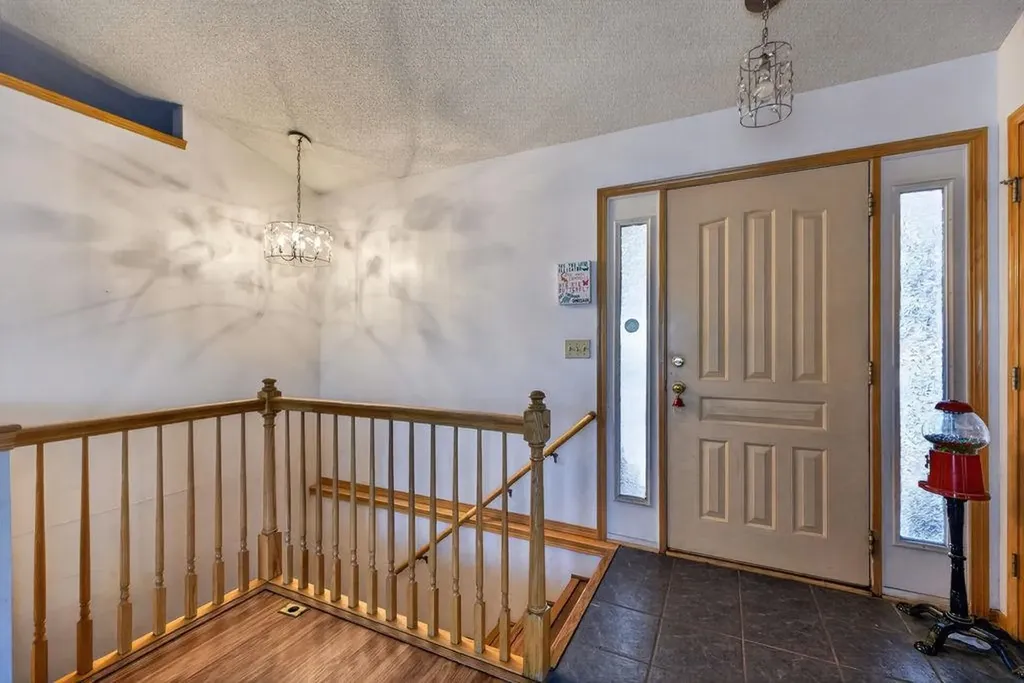 1802 S Hoyt Circle Wichita KS 67207