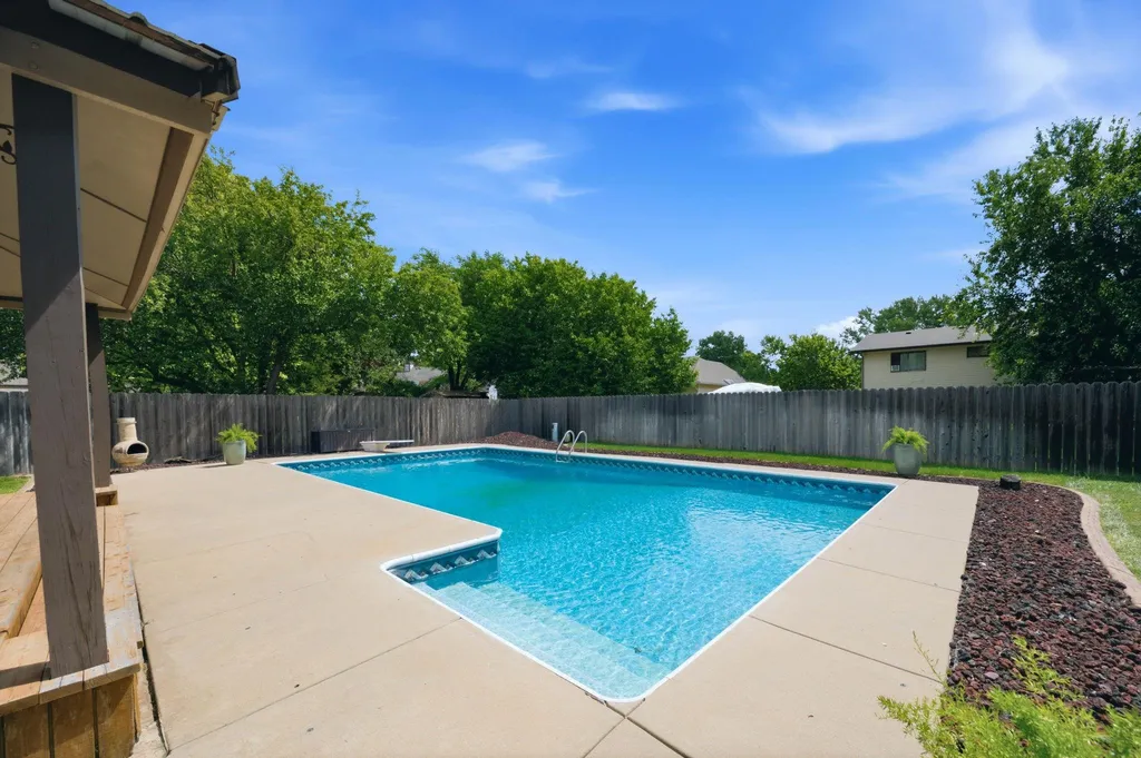 1422 N Rutgers Street Wichita KS 67212