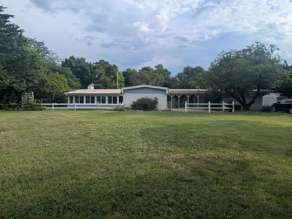 11600 E Wilshire Wichita KS 67207