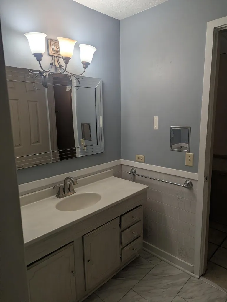 11600 E Wilshire Wichita KS 67207