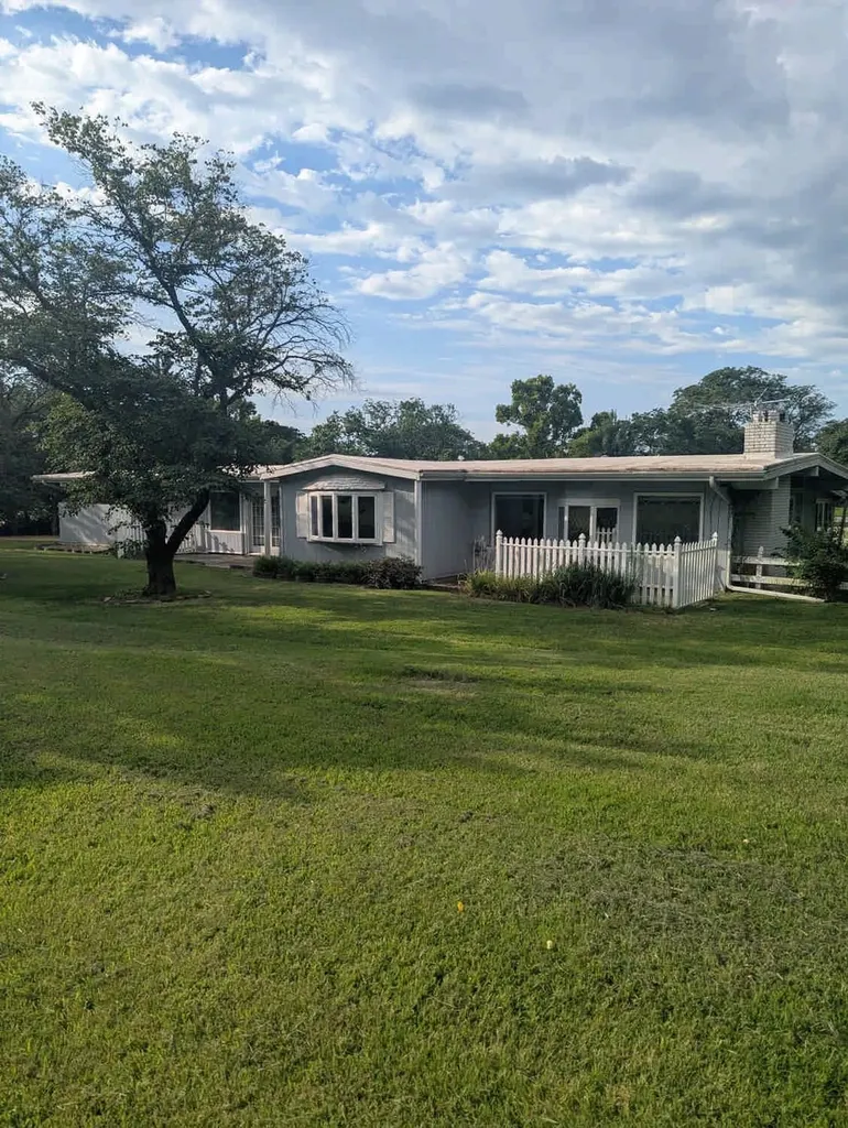 11600 E Wilshire Wichita KS 67207