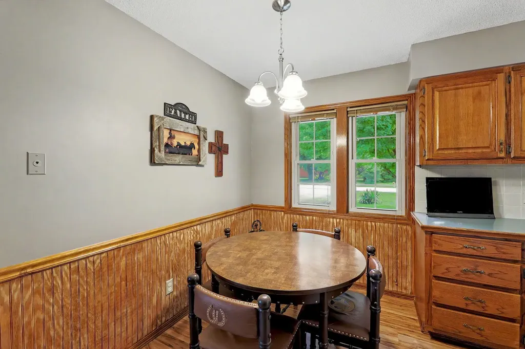 9809 S Laura Street Haysville KS 67060