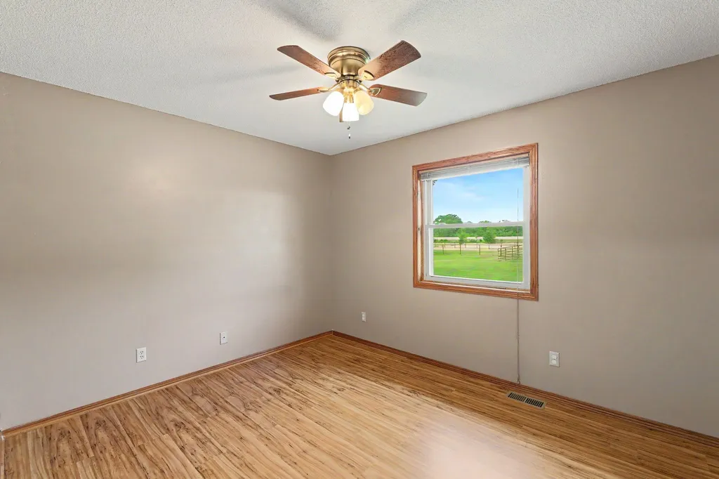 9809 S Laura Street Haysville KS 67060