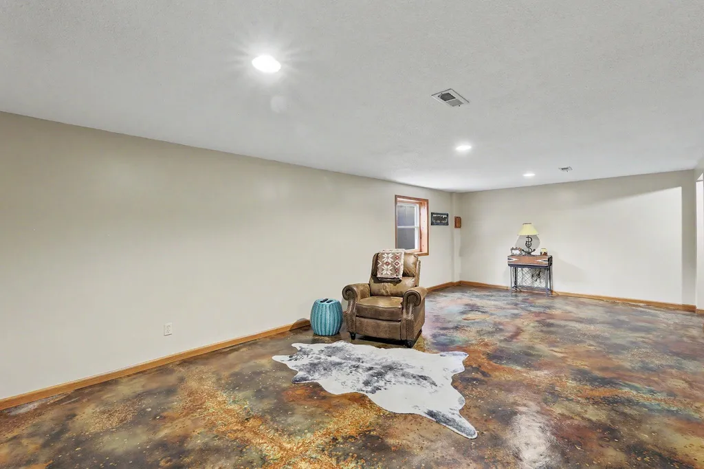 9809 S Laura Street Haysville KS 67060