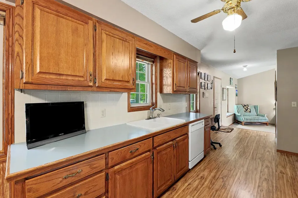 9809 S Laura Street Haysville KS 67060