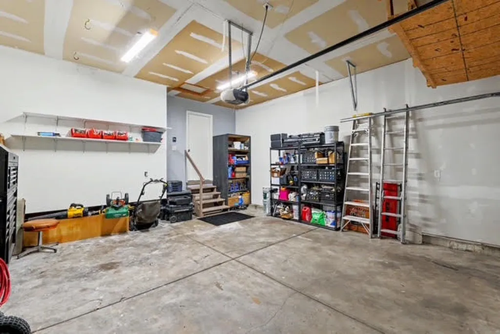 1913 S Honeytree Street Wichita KS 67207