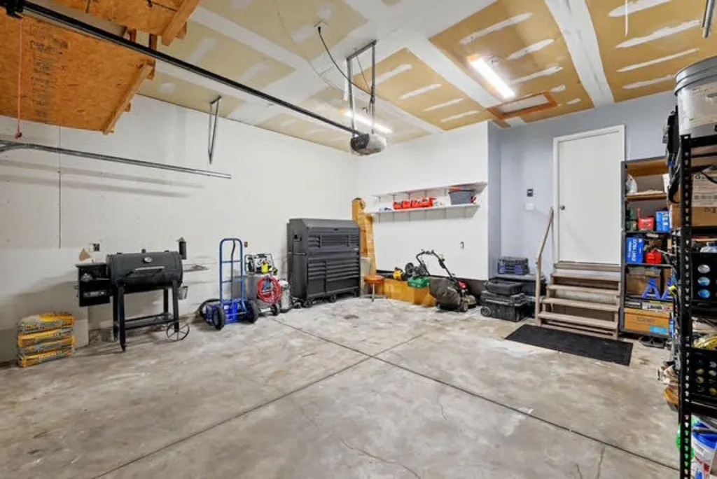 1913 S Honeytree Street Wichita KS 67207