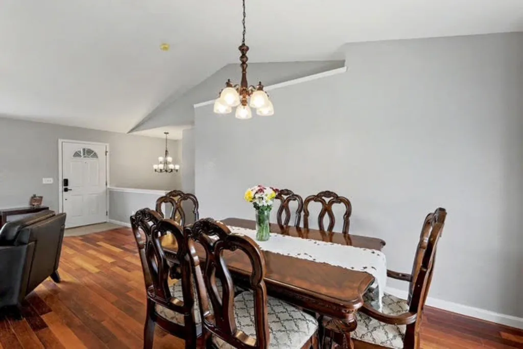 1913 S Honeytree Street Wichita KS 67207