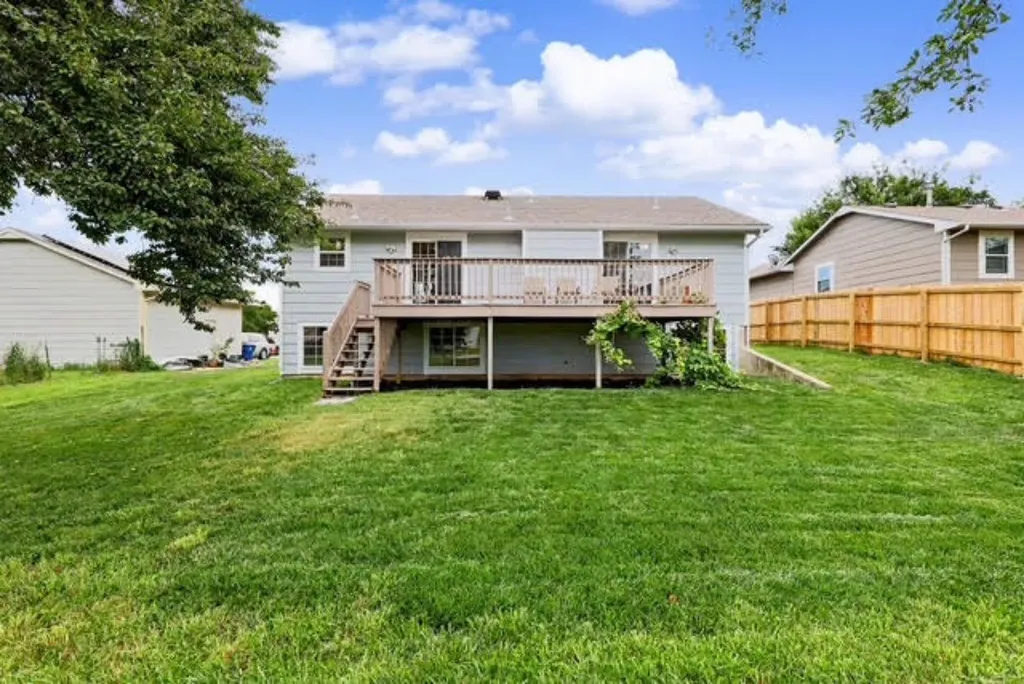 1913 S Honeytree Street Wichita KS 67207