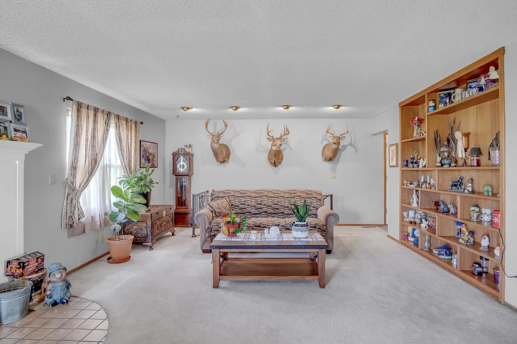 8712 N Ridge Road Valley Center KS 67147