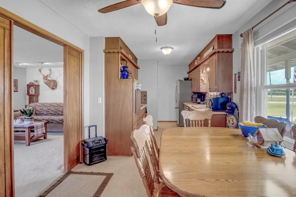 8712 N Ridge Road Valley Center KS 67147