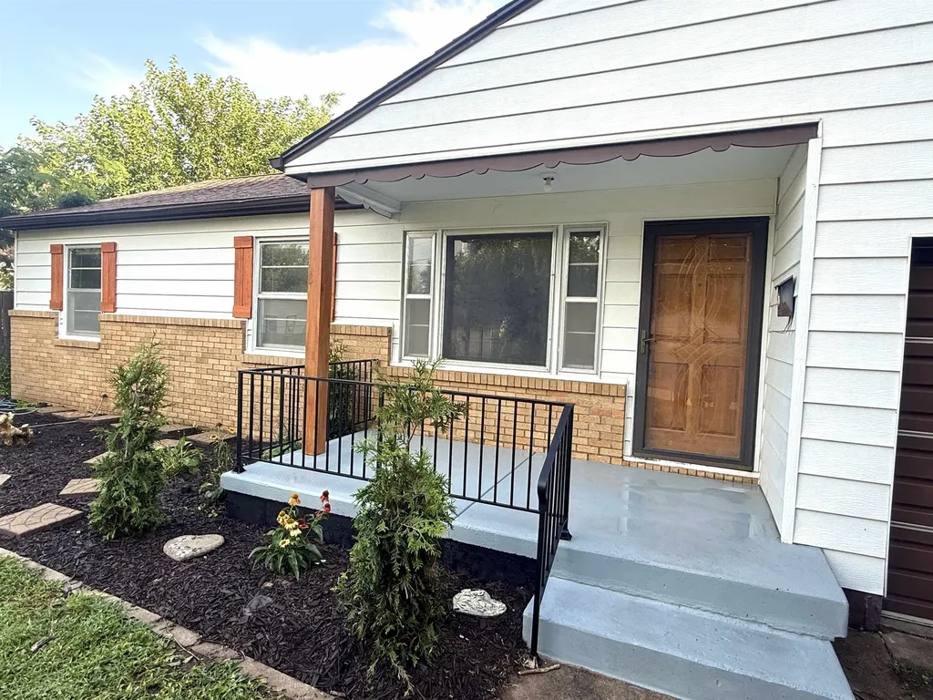 515 W 4th Street Haysville KS 67060