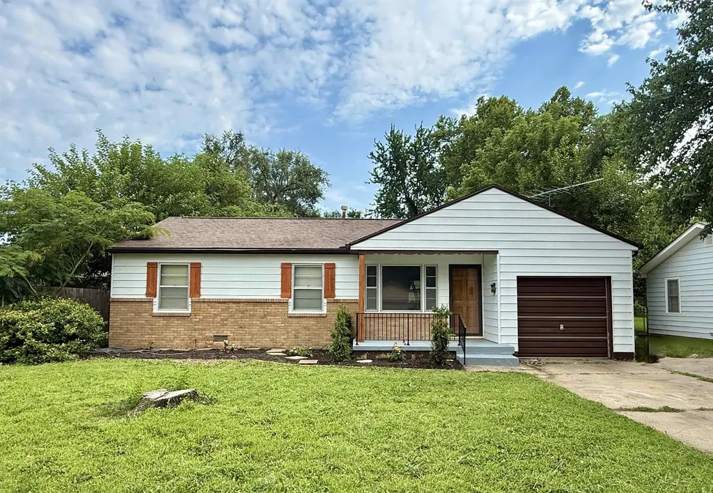 515 W 4th Street Haysville KS 67060