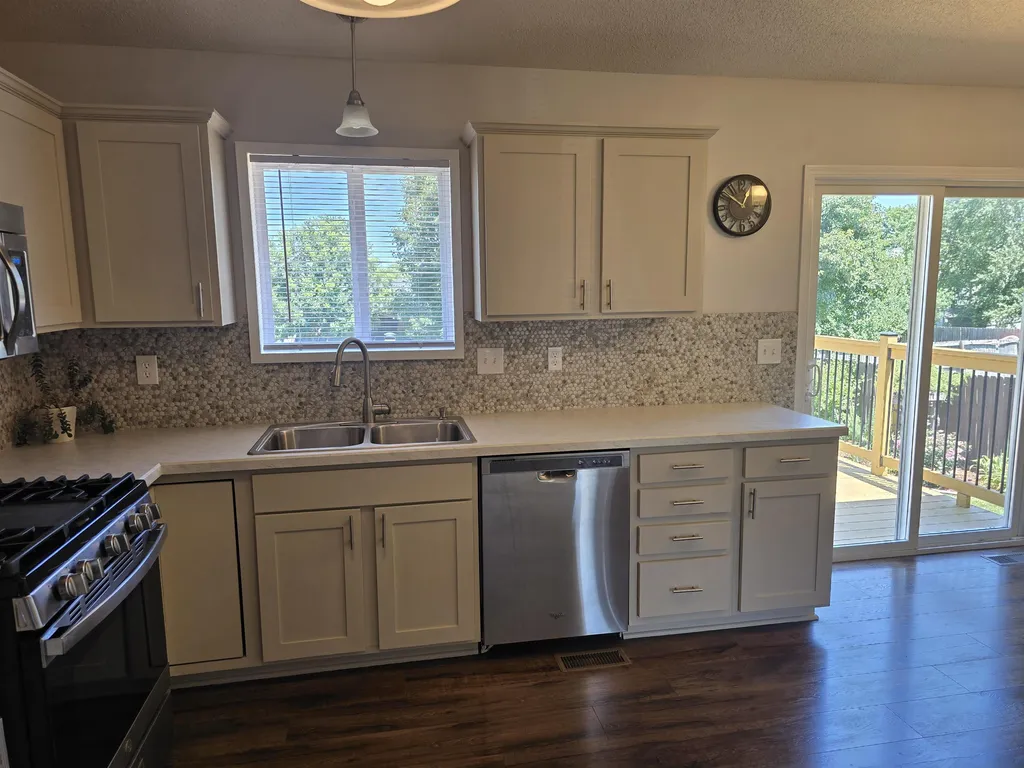 1526 E Cedar Tree Park City KS 67219