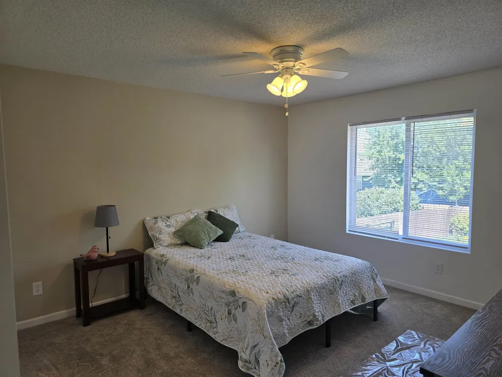 1526 E Cedar Tree Park City KS 67219