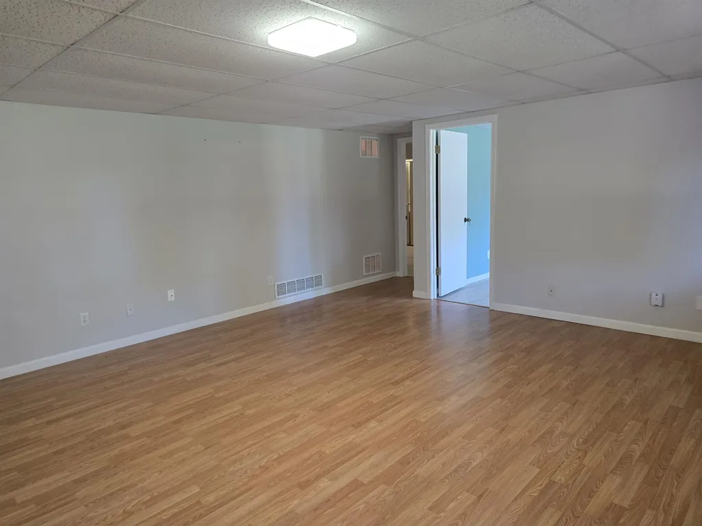 1526 E Cedar Tree Park City KS 67219