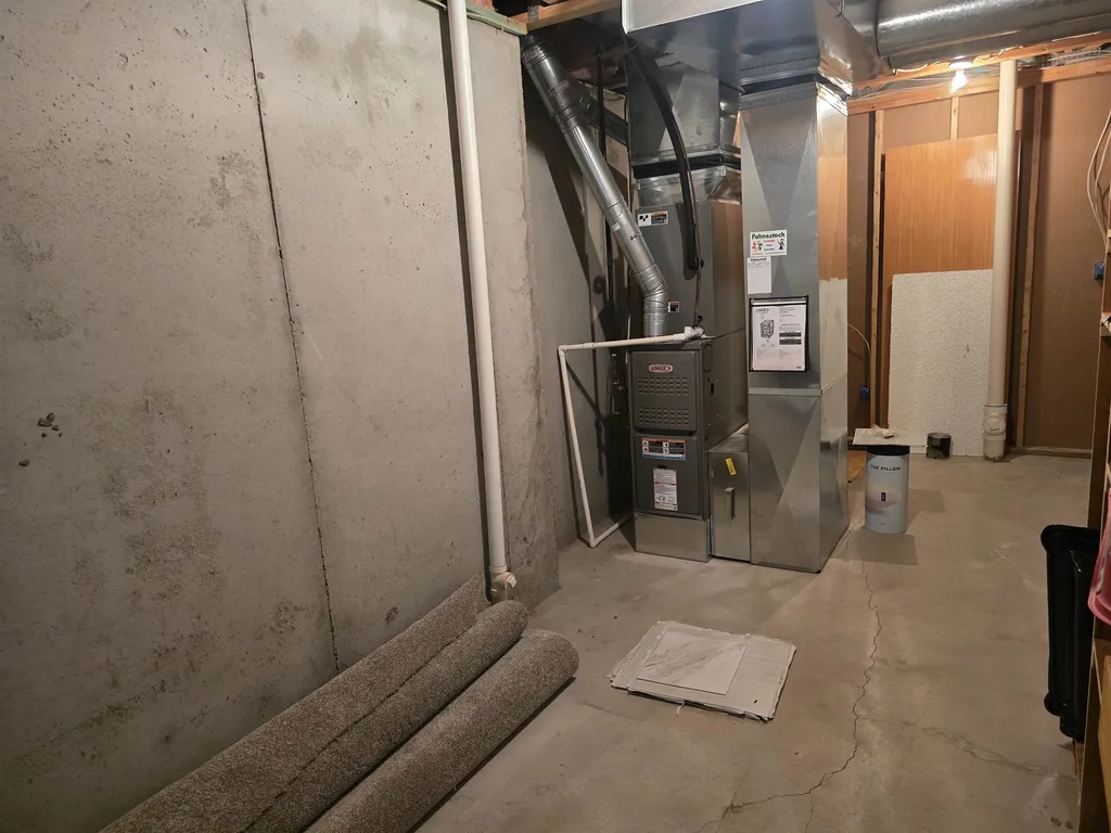 1526 E Cedar Tree Park City KS 67219