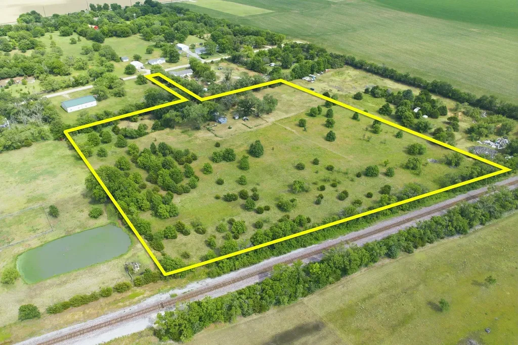 8901 S Exposition Street Haysville KS 67060-7905