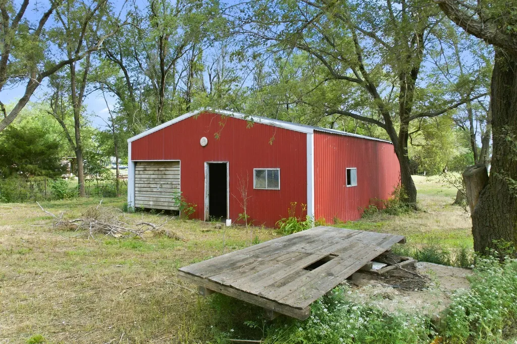 8901 S Exposition Street Haysville KS 67060-7905