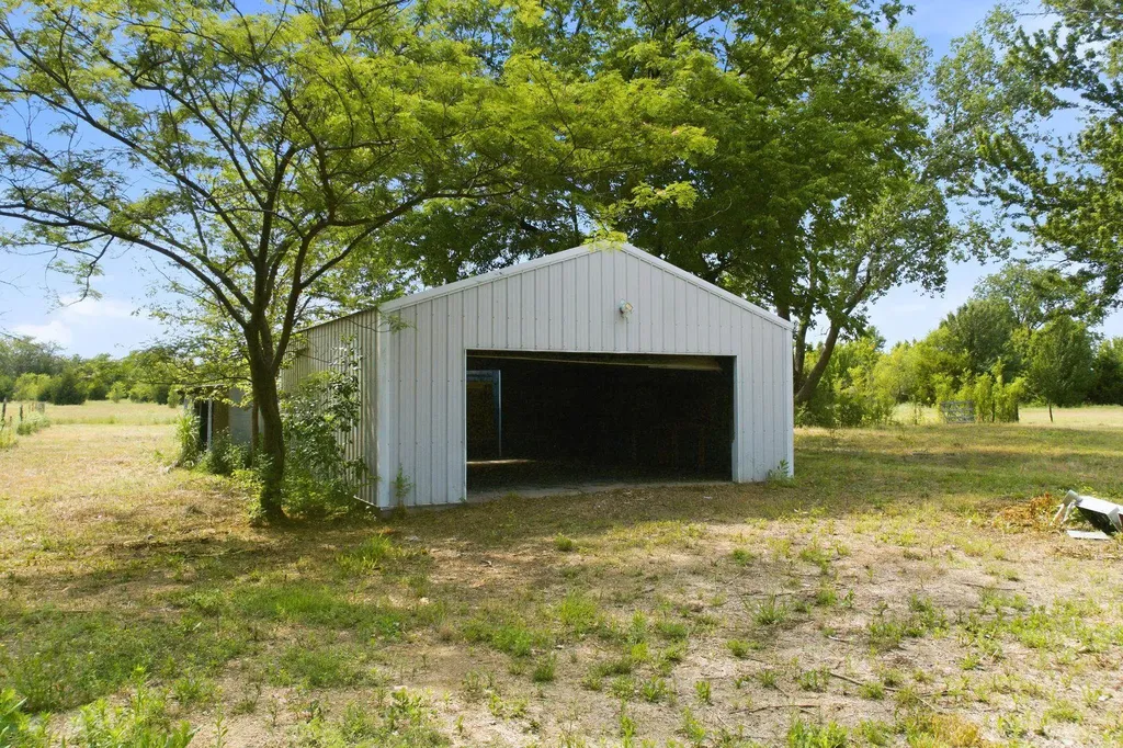8901 S Exposition Street Haysville KS 67060-7905