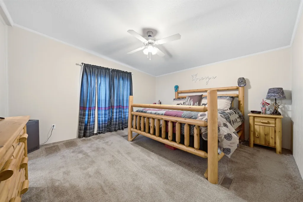 195 E 15th Street S Wellington KS 67152