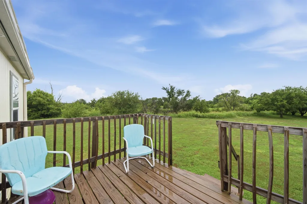 195 E 15th Street S Wellington KS 67152
