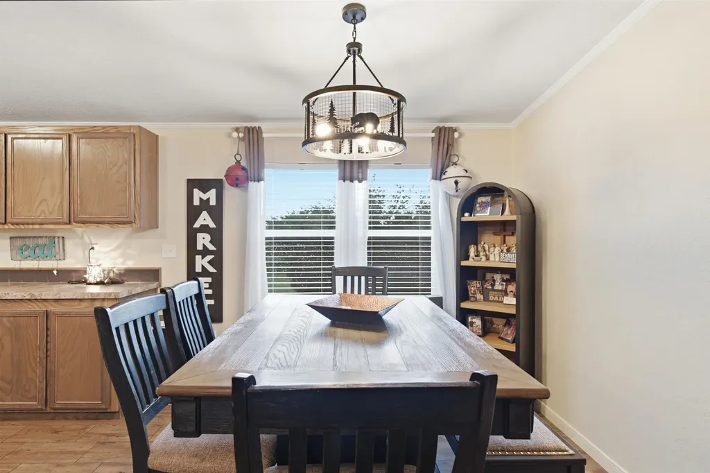 195 E 15th Street S Wellington KS 67152