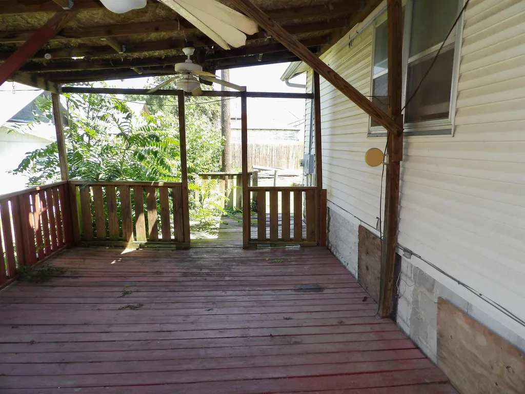 711 S Summit Arkansas City KS 67005-6354