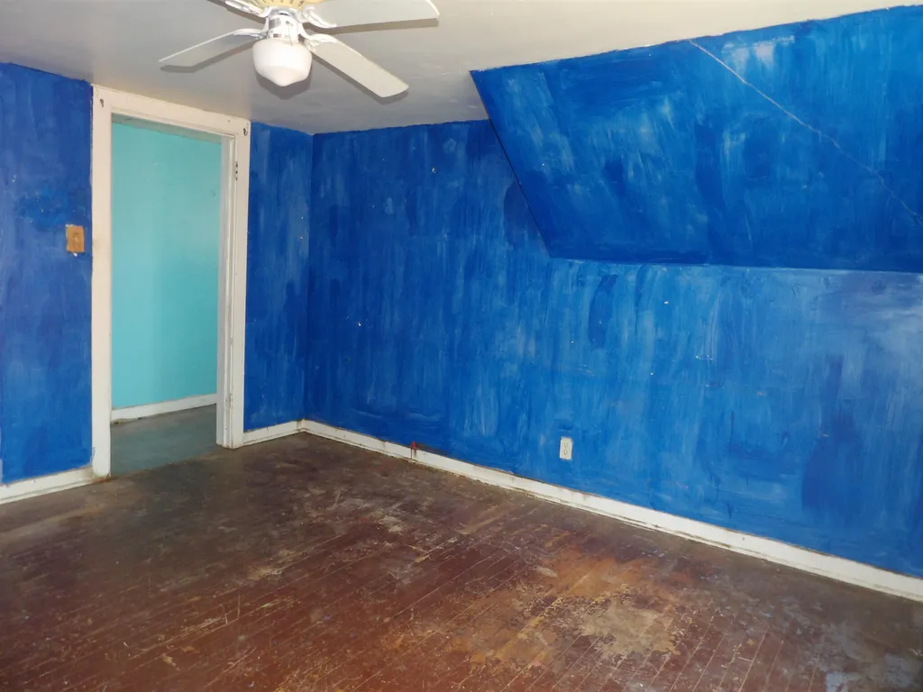 711 S Summit Arkansas City KS 67005-6354