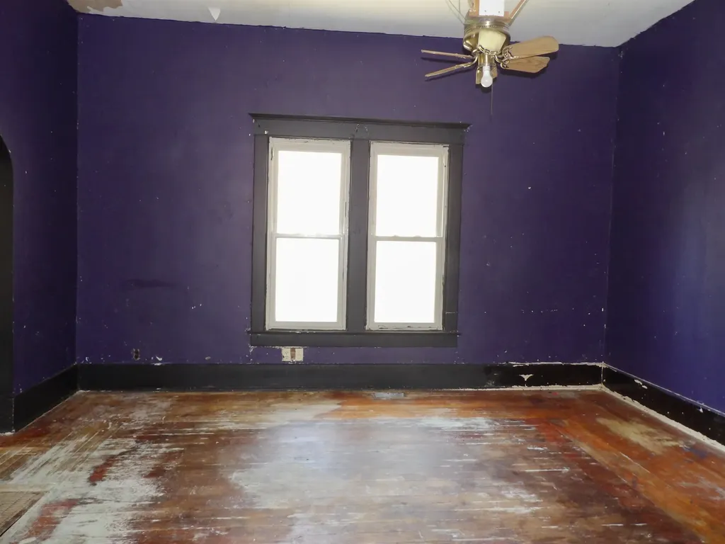 711 S Summit Arkansas City KS 67005-6354
