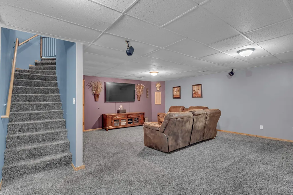 610 S Blue Stem Circle Haysville KS 67060