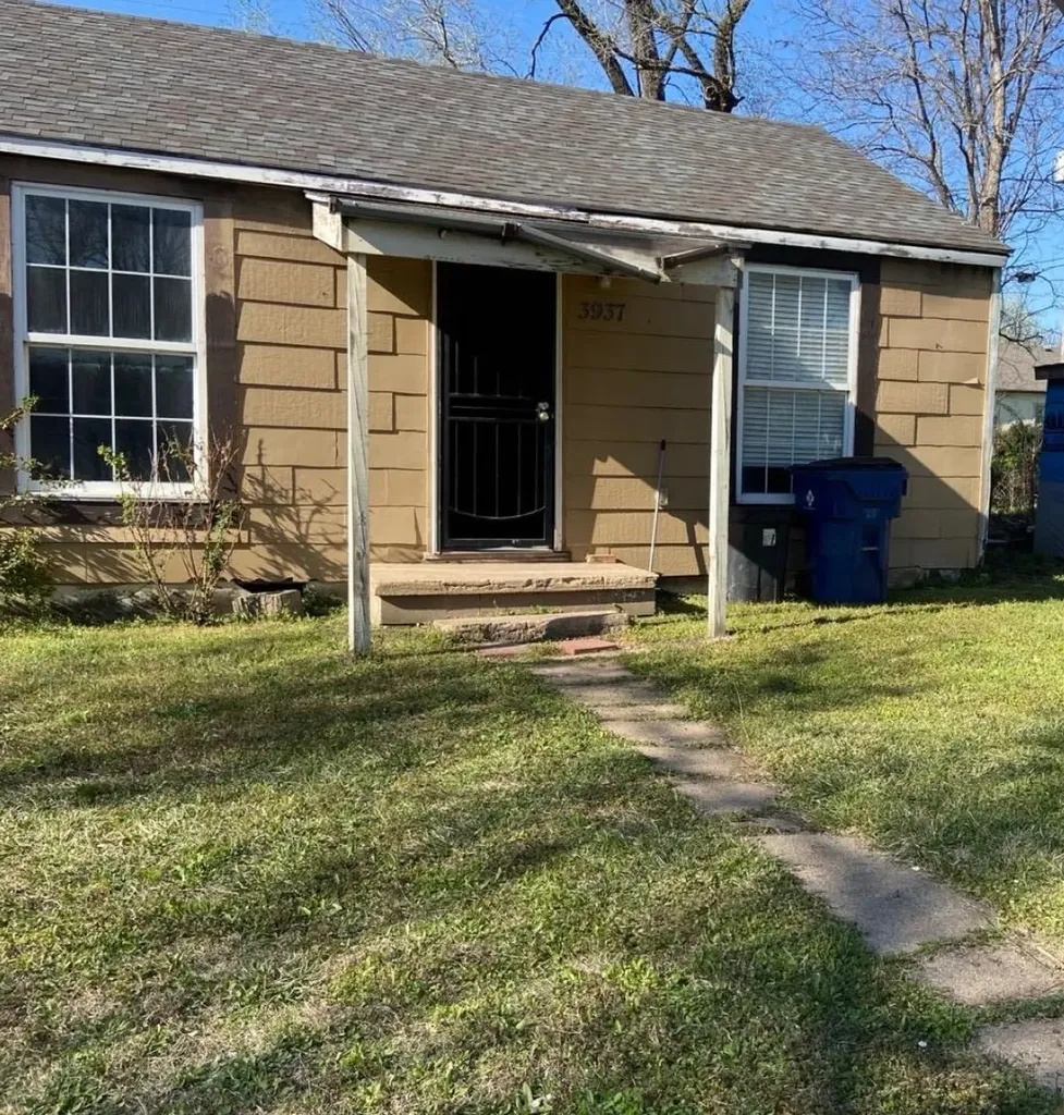 3933 E Ross Parkway Wichita KS 67210