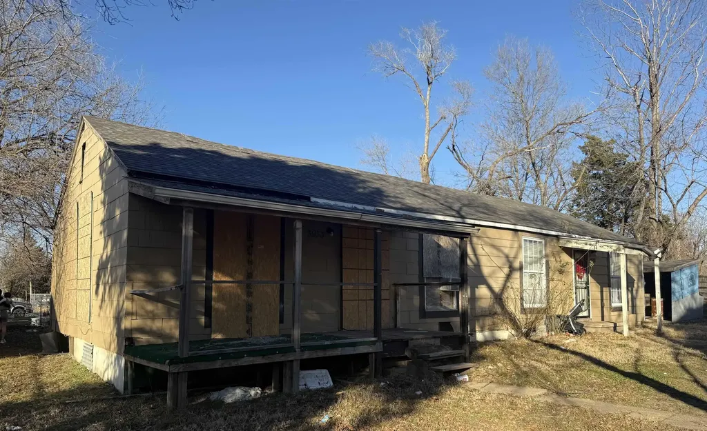 3933 E Ross Parkway Wichita KS 67210