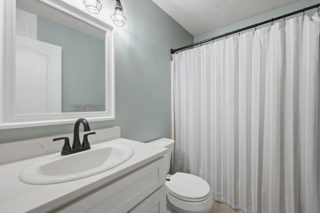 3639 S Gilda Street Wichita KS 67215